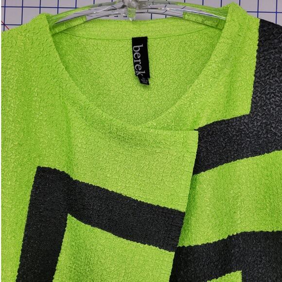 Berek Vintage 80s Green Black Crinkle Snap Front Asymmetric Geometric Tunic Top - Picture 6 of 12